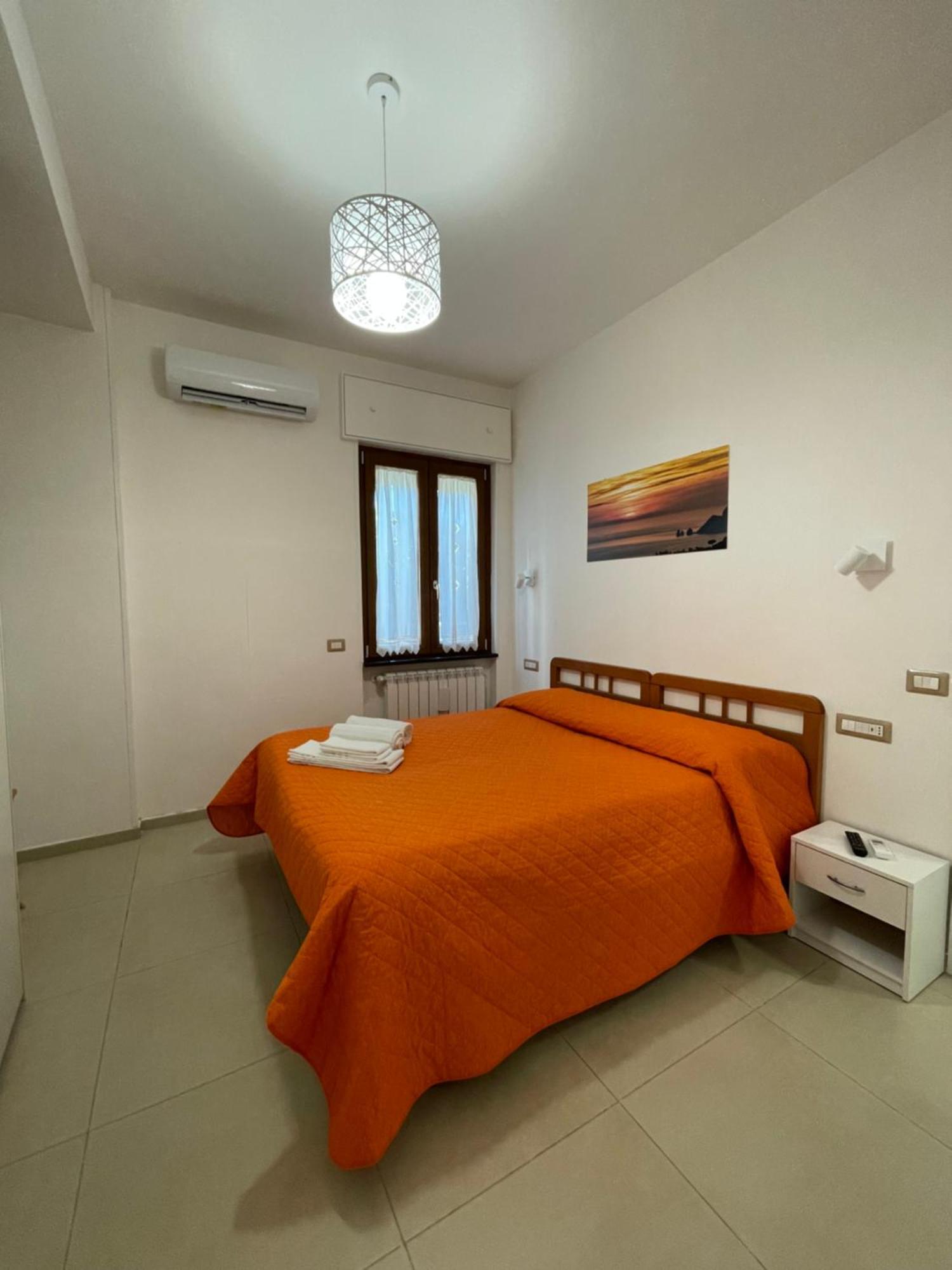 Casa Vacanze Casanova อาเจโรลา ภายนอก รูปภาพ