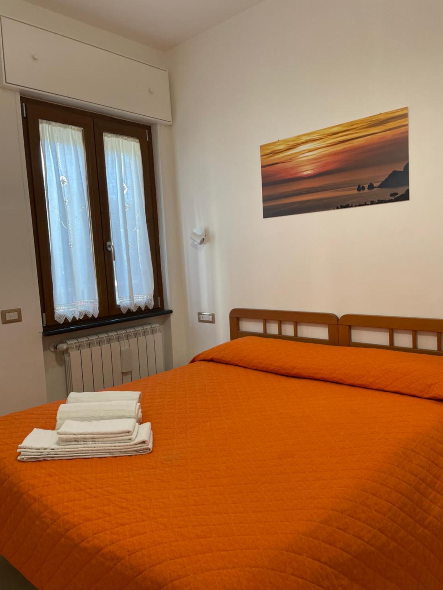 Casa Vacanze Casanova อาเจโรลา ภายนอก รูปภาพ